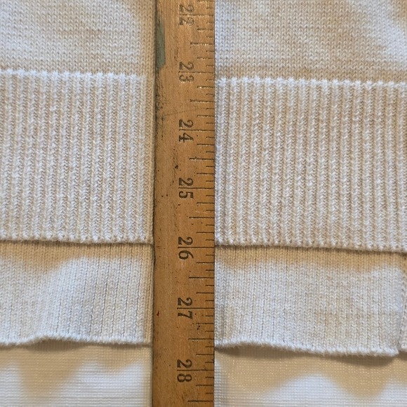 Tahari Cream V-neck Knit Sweater Cotton Blend Women Small Oversized minimalist - Picture 6 of 9